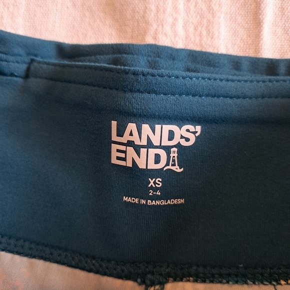 Lands' End women's size XS 2-4 light weight pants. New - Picture 3 of 7